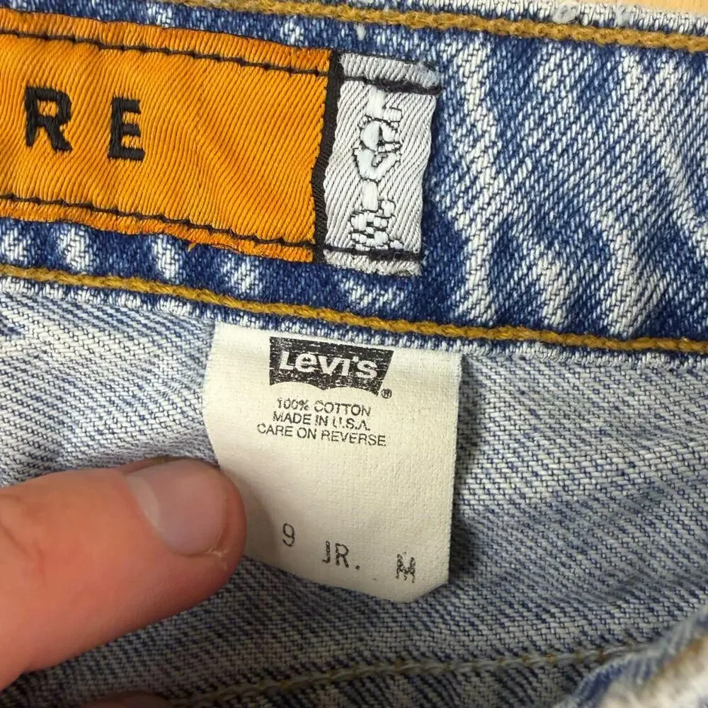 Vintage 1997 Levi’s SilverTab Flare Jeans – Light Blue Washed – Size 9